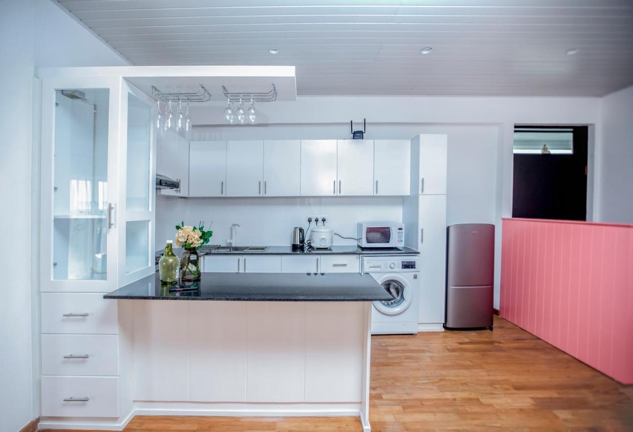 The Breeze Luxury Apartment นูวาราเอลิยา ภายนอก รูปภาพ